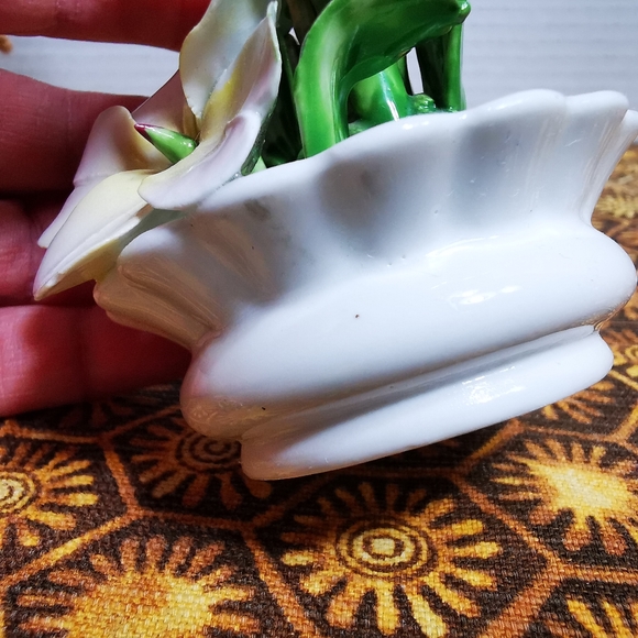 Vintage Radnor Bone China Hand Made White Gardenia Floral Arrangement Figurine - Picture 8 of 17